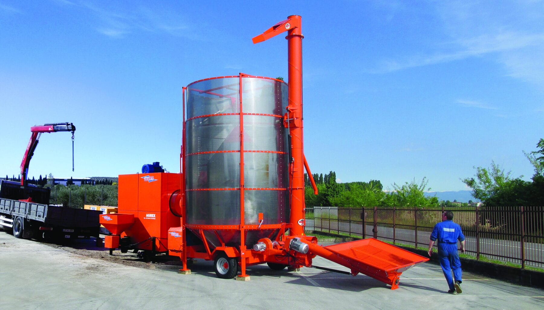 Мобильная зерносушилка Агрекс с теплогенератором