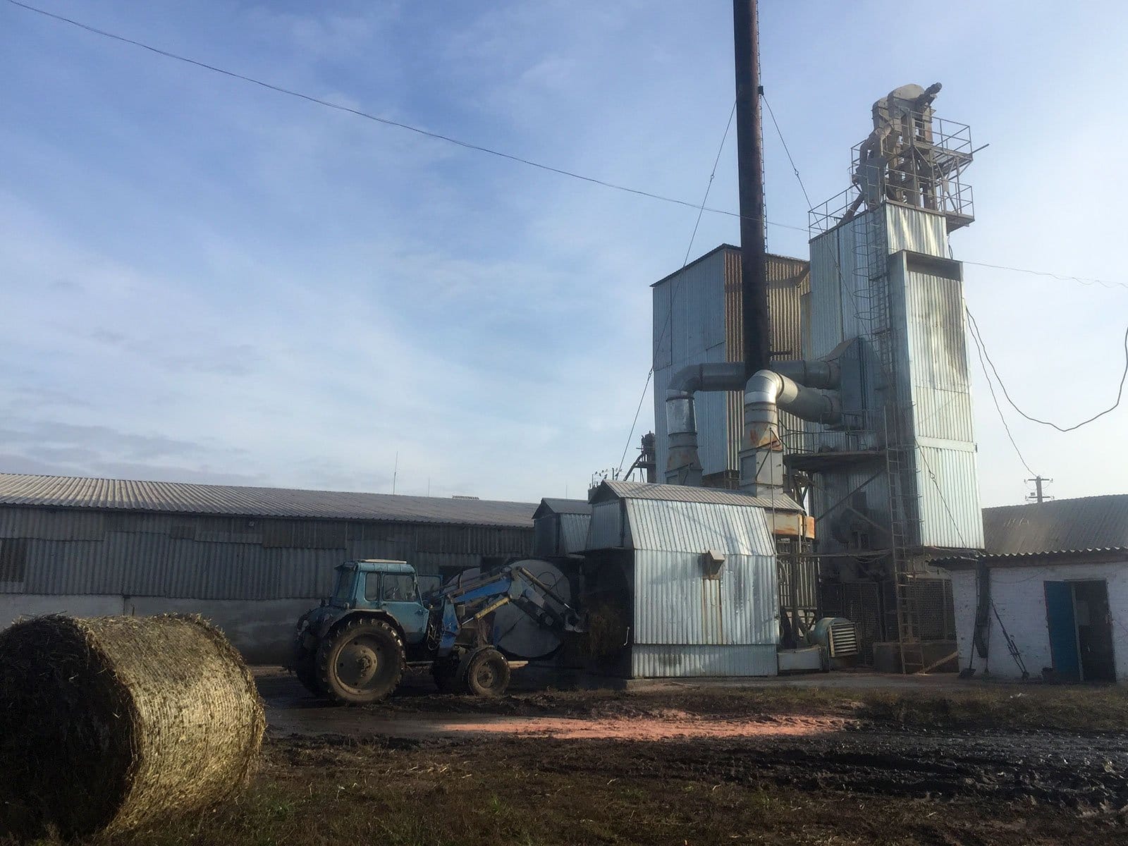 Спаренный (двойной) теплогенератор на соломе для зерносушилки