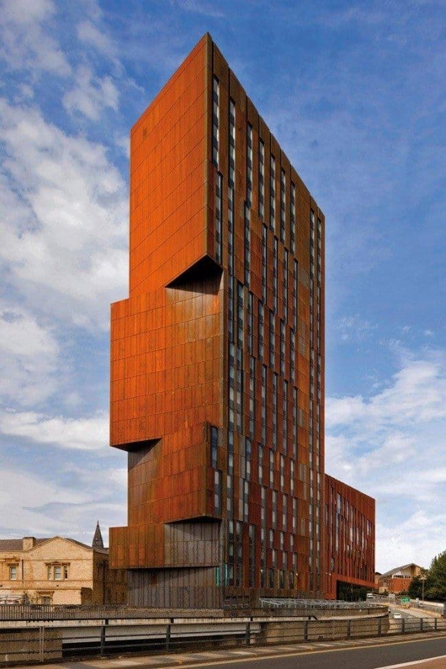 Сооружение из кортеновской стали