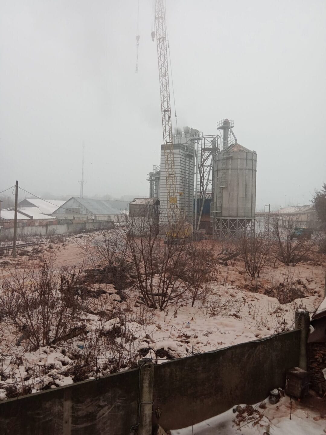 Выбросы пыли из зерносушилки Strahl