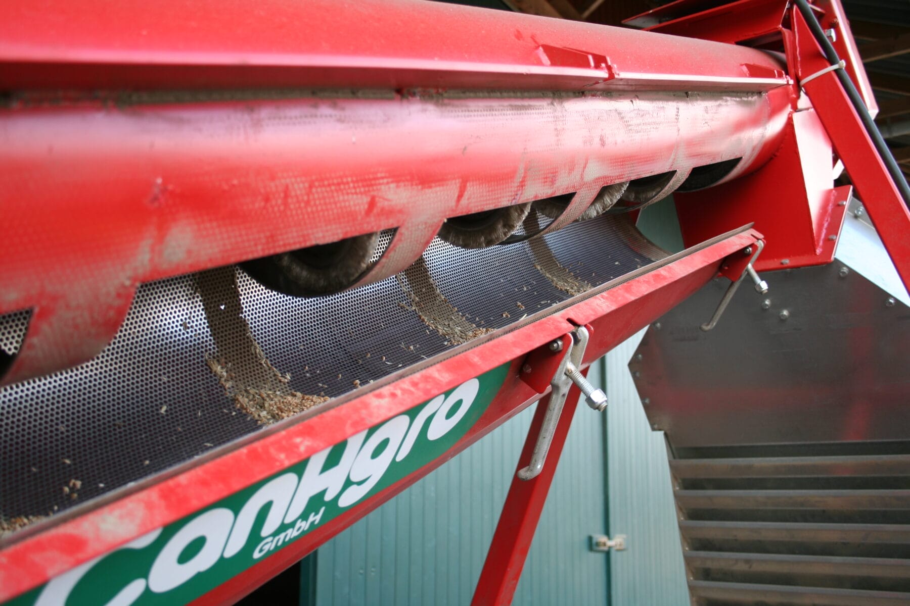 Мобильный шнековый зерносепаратор