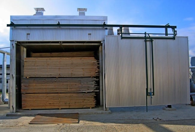 Сушка досок в камерной сушилке