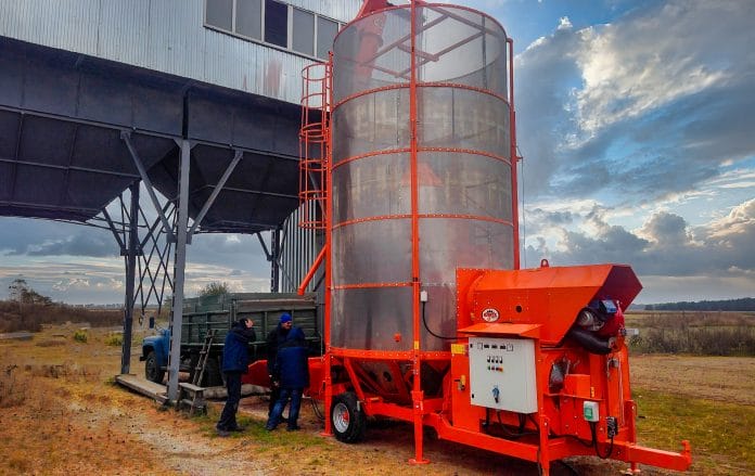 Зерносушилка Agrex на ровной площадке без капитальных фундаментов
